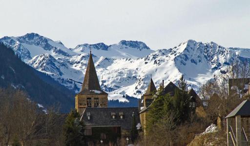 Hotel SNÖ Mont Romies - Housity