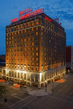 Peoria Marriott Pere Marquette - Housity