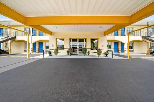 Rodeway Inn - Housity