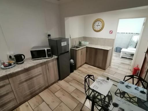 Sleep@161 Benade Drive - Housity