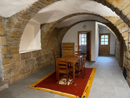 Slunovrat a Montana - Housity