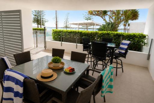 Silvershore Apartments on the Broadwater - Housity