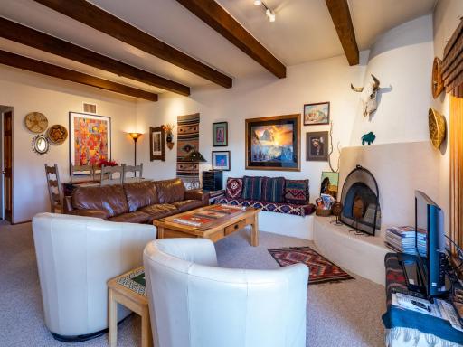 Cielo Grande 305, 2 Bedrooms, HDTV, Pet Friendly, Sleeps 6 - Housity
