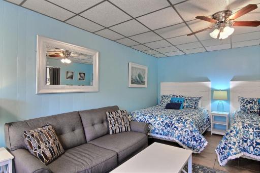 On the Half Shell - Condo - Housity