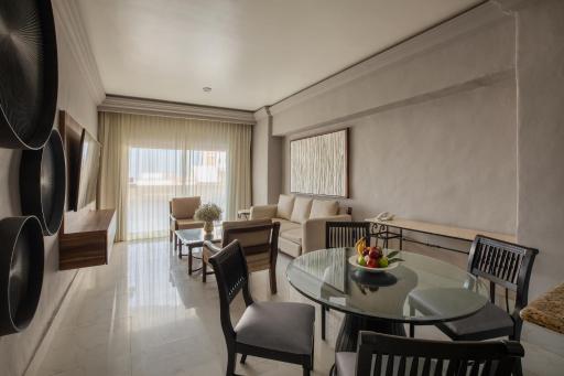 Royal Villas Resort - Housity