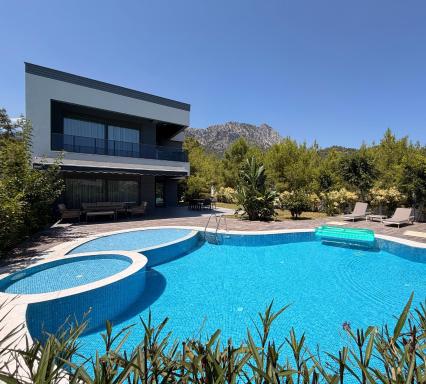 Canyon Villa Göynük Kemer Antalya with Pool - Housity