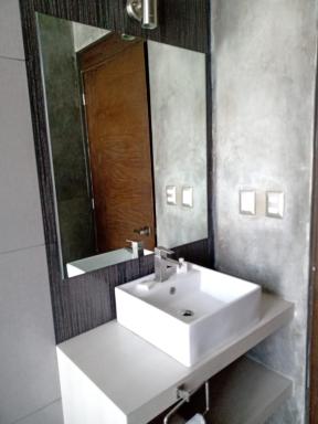 ESDUMA HK HOTEL Pachuca - Housity