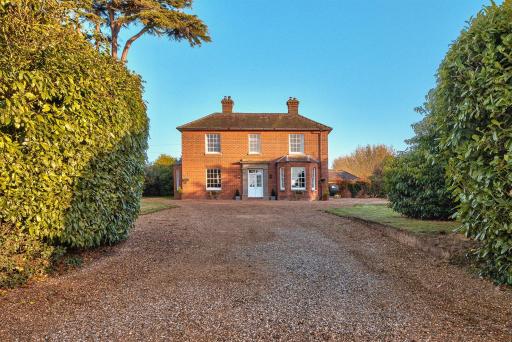 Harkstead Hall By Group Retreats - Housity