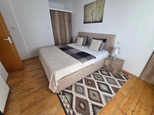 Black and White Apartments - Housity