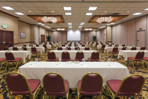 Holiday Inn Sacramento Downtown-Arena, an IHG Hotel - Housity