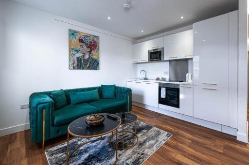Manhattan Luxury Suites - Housity
