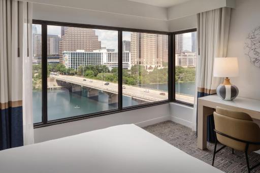 Hyatt Regency Austin - Housity