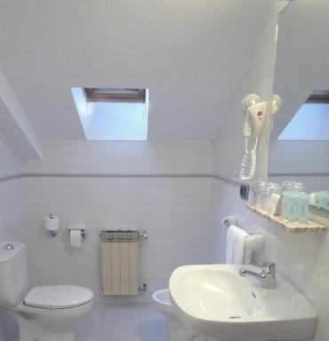 Hotel Picos de Europa - Housity