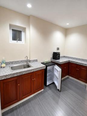 Elliannah Pines Hotel - Housity