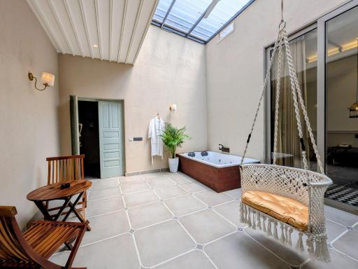 Cape House - Housity