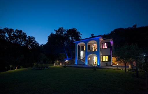 Incanto di Luna - Housity