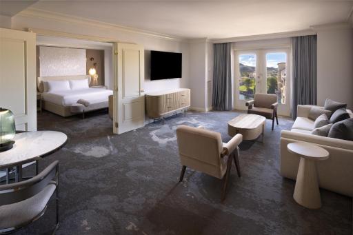 Hilton Lake Las Vegas Resort & Spa - Housity