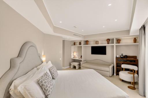 Hotel Capri - Housity