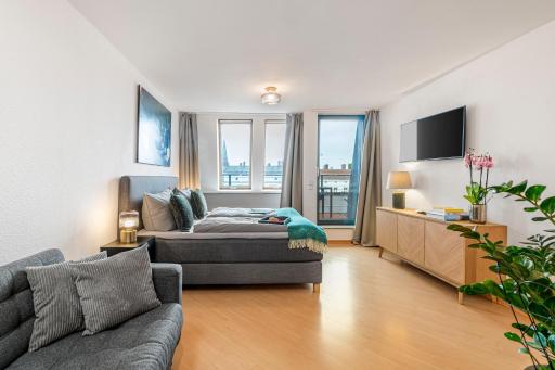 The Danziger, 2 unique lofty style units in PrenzlauerBerg - Housity