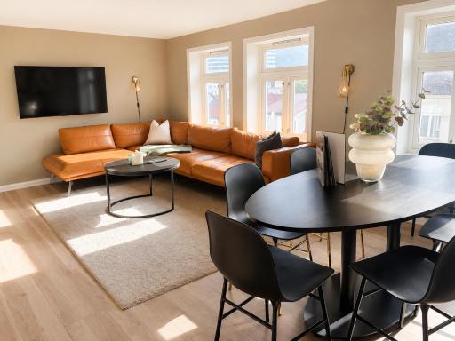 Enter Viking Apartment Hotel - Housity