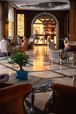 Oz Hotels Sui - Housity