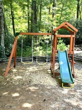Aunt Babbies Cabin - Housity