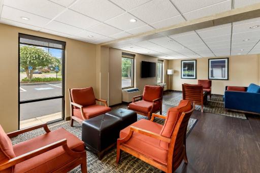 Comfort Inn Newport News-Williamsburg East - Housity