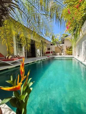 The Decks Bali - Housity