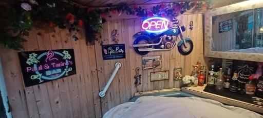 Chalet with hot tub room - Housity