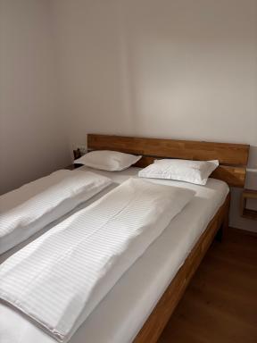 Holiday Home Winzerhaus Eva - Housity