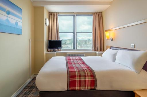 Britannia Inn Glasgow - Housity