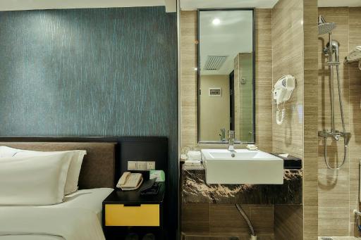 Insail Hotels -Huanshi Road Taojin Metro Station Guangzhou- Free shuttle bus for Canton Fair - Housity