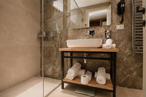 Urbanin Apartment & Hotel - Housity