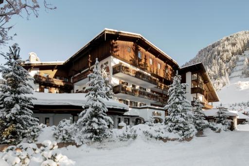 Hotel La Perla: The Leading Hotels of the World - Housity