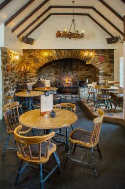 The Falls Of Dochart Inn - Housity