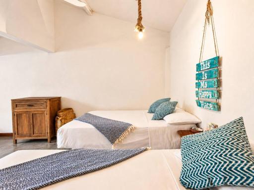 La Playita Beach House - Housity