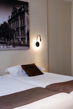 Amosa Liège City Centre Apart Regence 17 - Housity