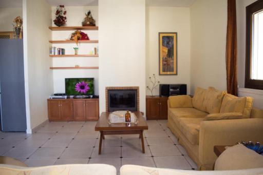 Felia Villa - Housity