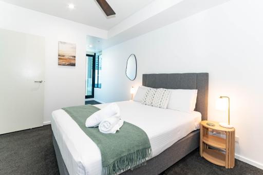Waterfront Melbourne Apartments - Housity