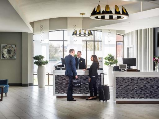 Novotel Ipswich Centre - Housity