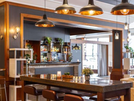 Novotel Bristol Centre - Housity