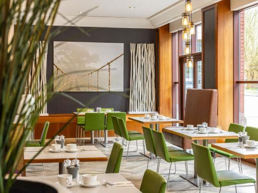 Novotel Bristol Centre - Housity