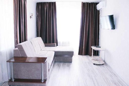 Apartment on Nakhimova Avenue 103 - Housity