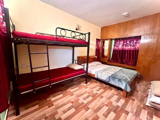 Aaram Holidays - Housity