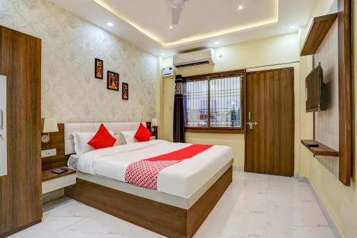Flagship Divine Paradise - Housity