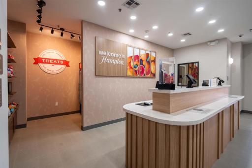 Hampton Inn & Suites Mission - Housity