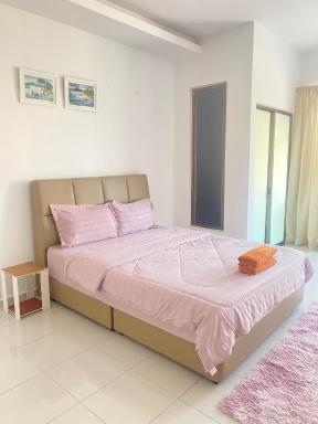 Islamic Homestay Promenade Tanjung Lumpur - Housity