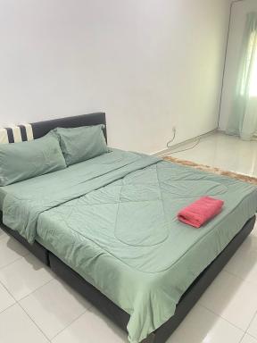 Islamic Homestay Promenade Tanjung Lumpur - Housity
