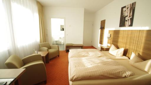Hotel Peterchens Mondfahrt - Housity