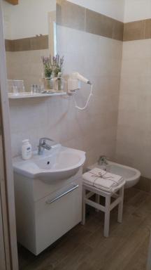 Agriturismo Honey Farm - Housity